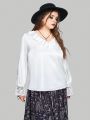 ROMWE Goth Women's Plus Size Solid Color Ruffle Trim Decorated Casual Shirt