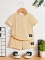 SHEIN Baby Boy Casual Comfortable Letter & Patchwork Short Sleeve Top And Shorts Set