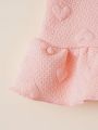 SHEIN Baby Girl 2pcs Solid Heart Embossed Ruffle Hem Sweatshirt