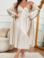Plus Size Women's Long Mesh Exquisite Lace Two-Piece Sleepwear Set