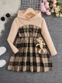 SHEIN Kids QTFun Tween Girl Plaid Print Hooded 2 In 1 Dress With Bear Bag