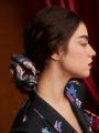 Frida Kahlo X SHEIN 2pcs Women Graphic Fashion Scrunchie For Daily Life