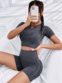 2pcs Marled Knit Seamless High Stretch Yoga Set Gym Wear Notched Neck Sports Tee & Biker Shorts