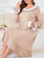 Women's Lovely Plus Size Nightgown With Lace Collar