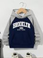 SHEIN Boys' Casual Comfortable Hoodie With English Letter Print And Color Blocking