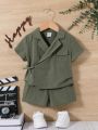 SHEIN Infant Boys' Solid Color Diagonal Buttoned Top With Tie And Casual Shorts Chinese Style 2pcs/Set
