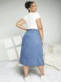 SHEIN CURVE+ Plus Size Single-breasted Denim Mini Skirt