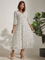 Plus Size Floral Print V-Neck Maxi Dress
