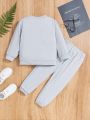 SHEIN Kids Academe 2pcs/set Little Boys' Casual Sports Hooded Sweatshirt With Fashionable Embroidery Detail Top, Spring & Autumn