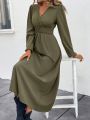 SHEIN LUNE Women's Solid Color V-neck Waist Shirred Long Sleeve Dress