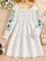 SHEIN Kids Nujoom Tween Girl Floral Embroidery Flounce Sleeve Dress