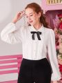SHEIN Teenage Girls' Woven Butterfly Knot & Pearl Button Decor Turn Down Collar Casual Shirt
