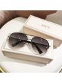 A Pair Of Sun Protection Aviator Toad Glasses Light Gray Half-frame Sunglasses For Men And Women