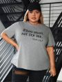 SHEIN CURVE+ Women'S Plus Size Letter Print Round Neck Short Sleeve T-Shirt