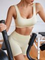 Solid Seamless High Stretch Sports Bra With Biker Shorts