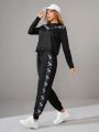 SHEIN Daily&Casual Ladies' Camouflage Printed Sweatshirt And Sweatpants Sports Suit