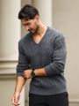 Men's Solid Color V-neck Cable Knit Casual Sweater