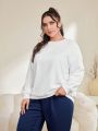 SHEIN Mulvari Women's Plus Size Letter Print Oversized Sweatshirt With Dropped Shoulder