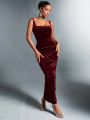SHEIN BAE Split Back Ruched Velvet Bodycon Dress With Arm Sleeves