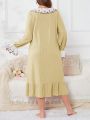 Women's Lovely Lace Collar Plus Size Nightgown