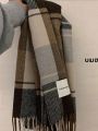 A Brown Plaid Men's Scarf Is Fashionable, Versatile, Soft And Warm, Suitable For Daily Wear