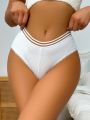 Ring Linked Lace Trim Panty