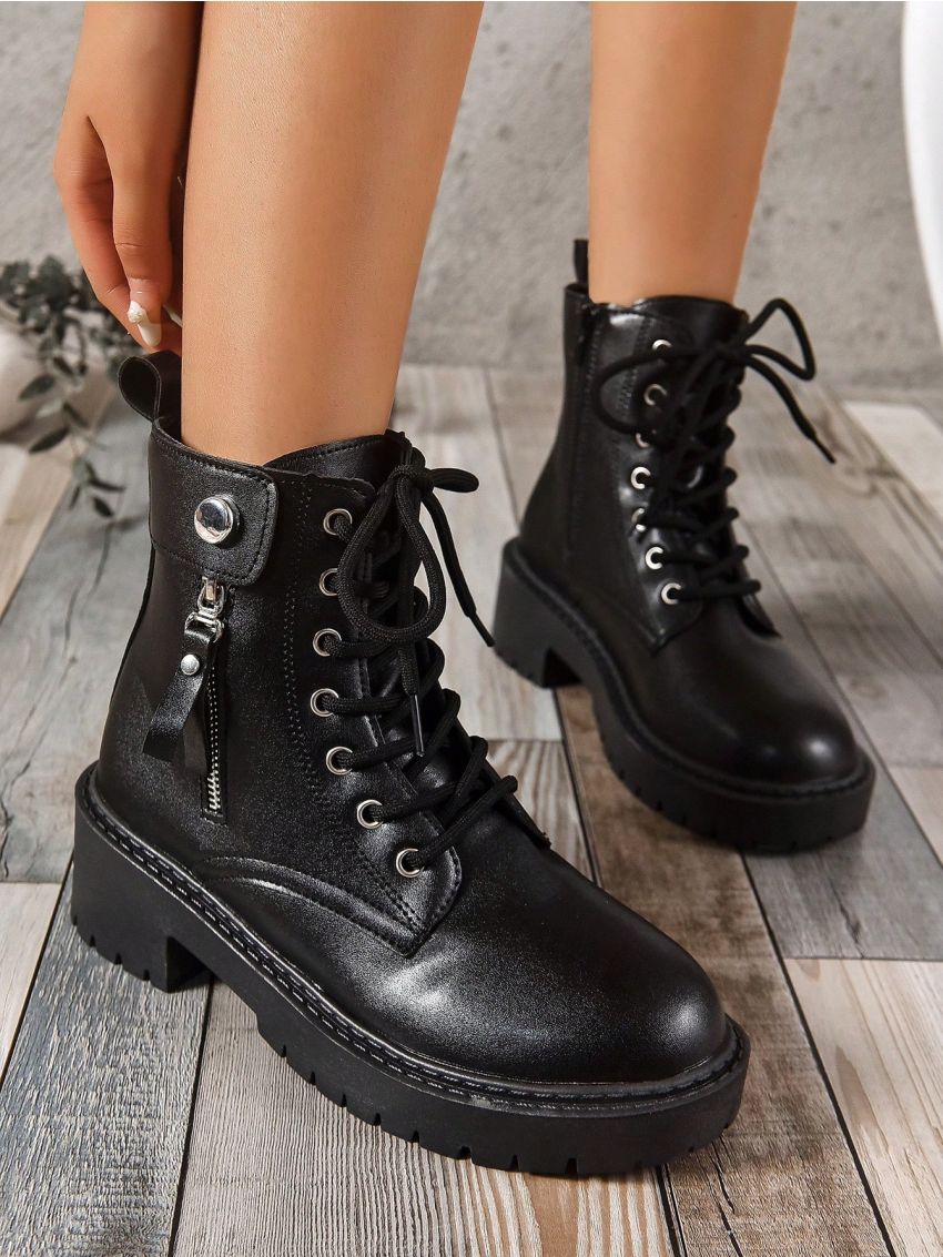 Women's British Style Lace-up Round Toe Fashion Boots For Autumn And Winter