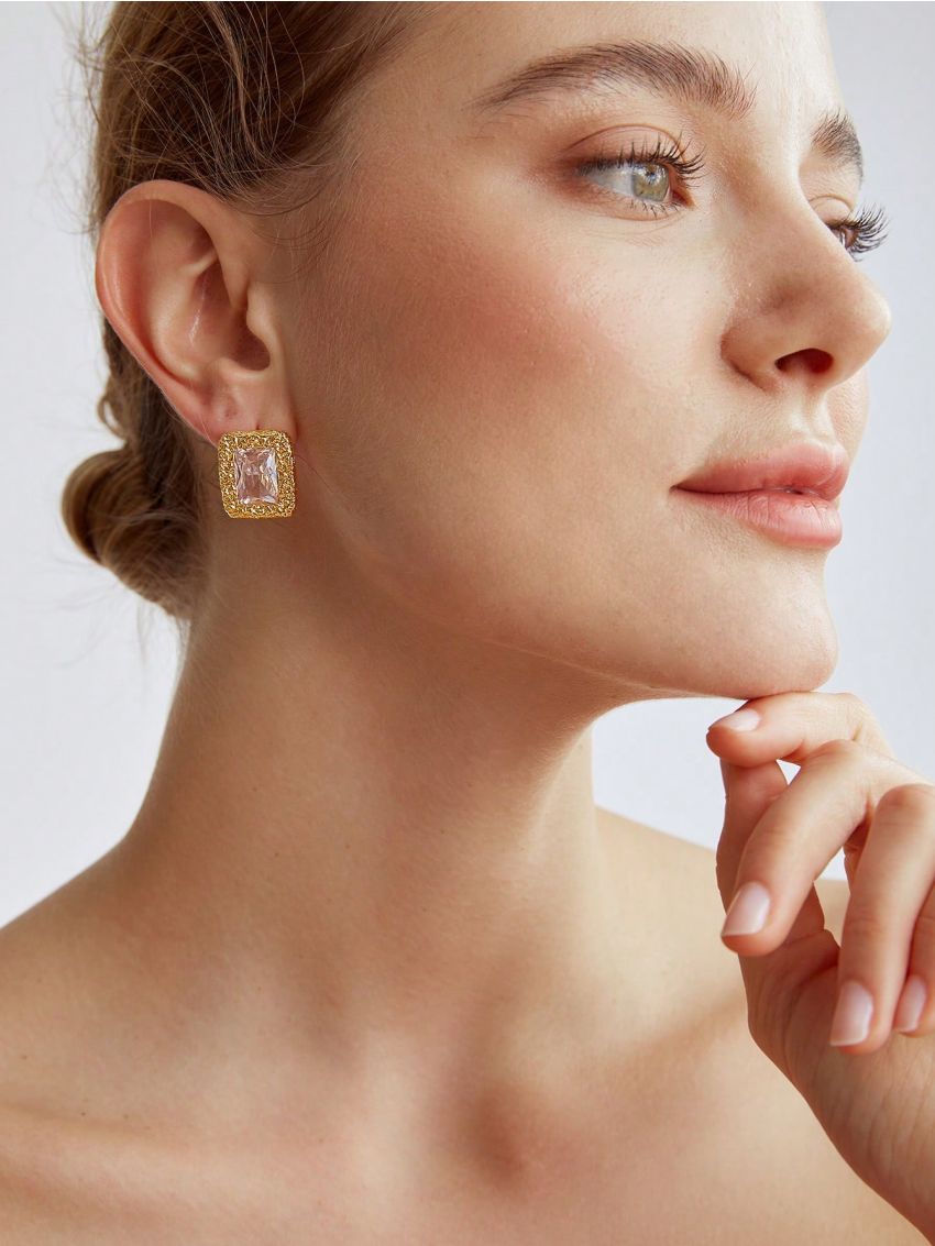 MOTF PREMIUM 18K GOLD PLATED GEOMETRIC RECTANGLE DESIGN & MINIMALIST STYLE STUD EARRINGS