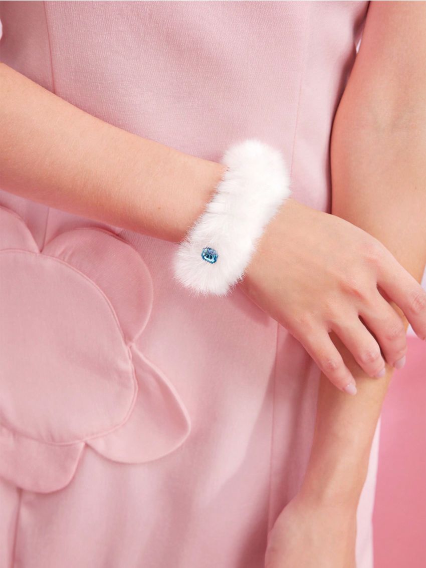 SHEIN MOD Rhinestone Decor Furry Hair Accessories Set