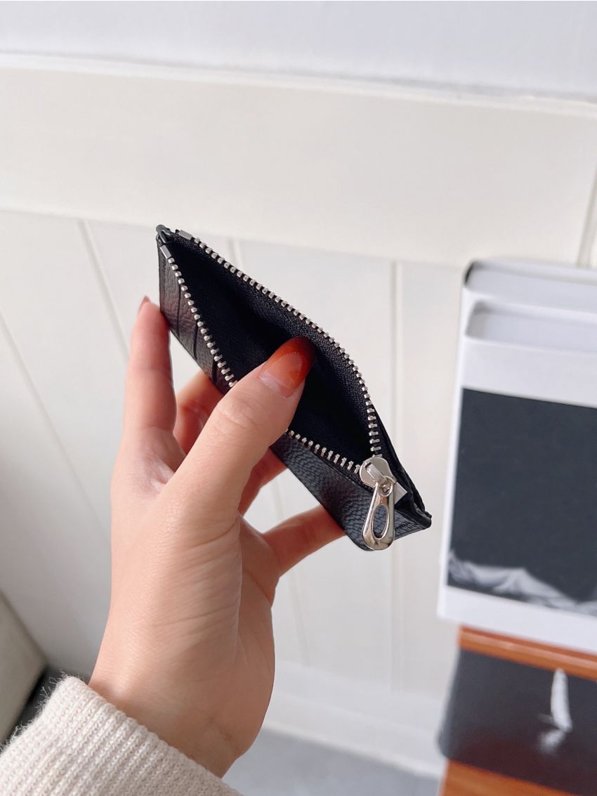 Litchi Embossed Zipper Card Holder