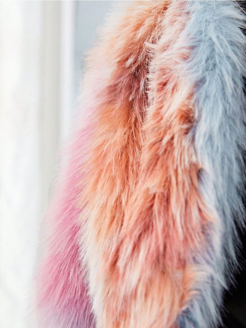 SHEIN Kids Cooltwn Young Girl 1pc Color Block Open Front Fuzzy Coat