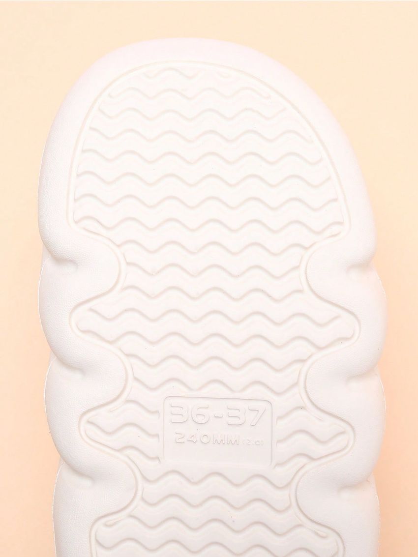 Women's Winter Home Slippers Soft & Fluffy Bedroom Non-slip Warm Beige Plush Slippers