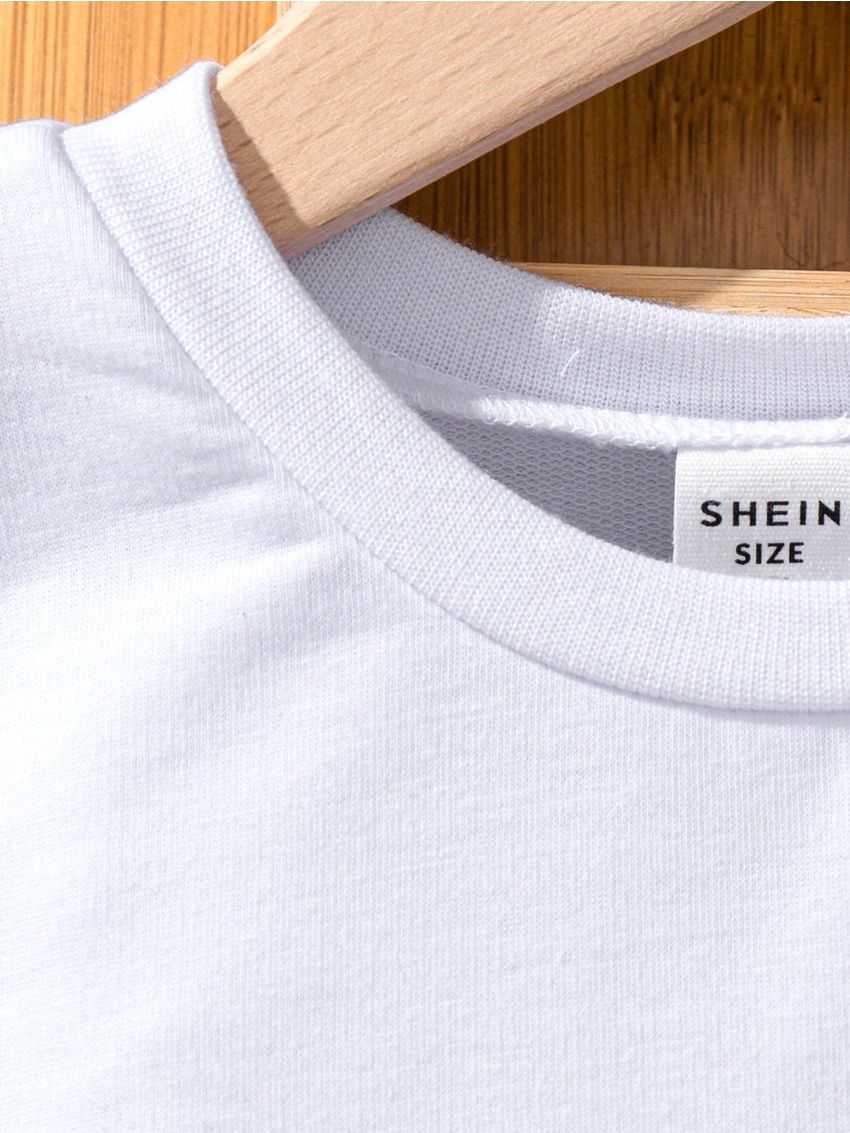 Girls' Round Neck Sweatshirt With Portrait Printing