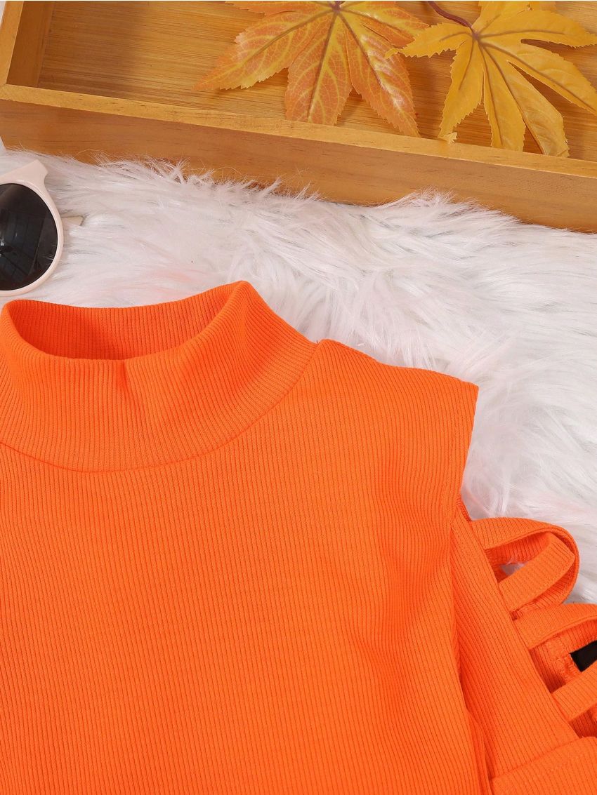 SHEIN Kids Cooltwn Tween Girl Cold Shoulder Tee & Letter Graphic Pants