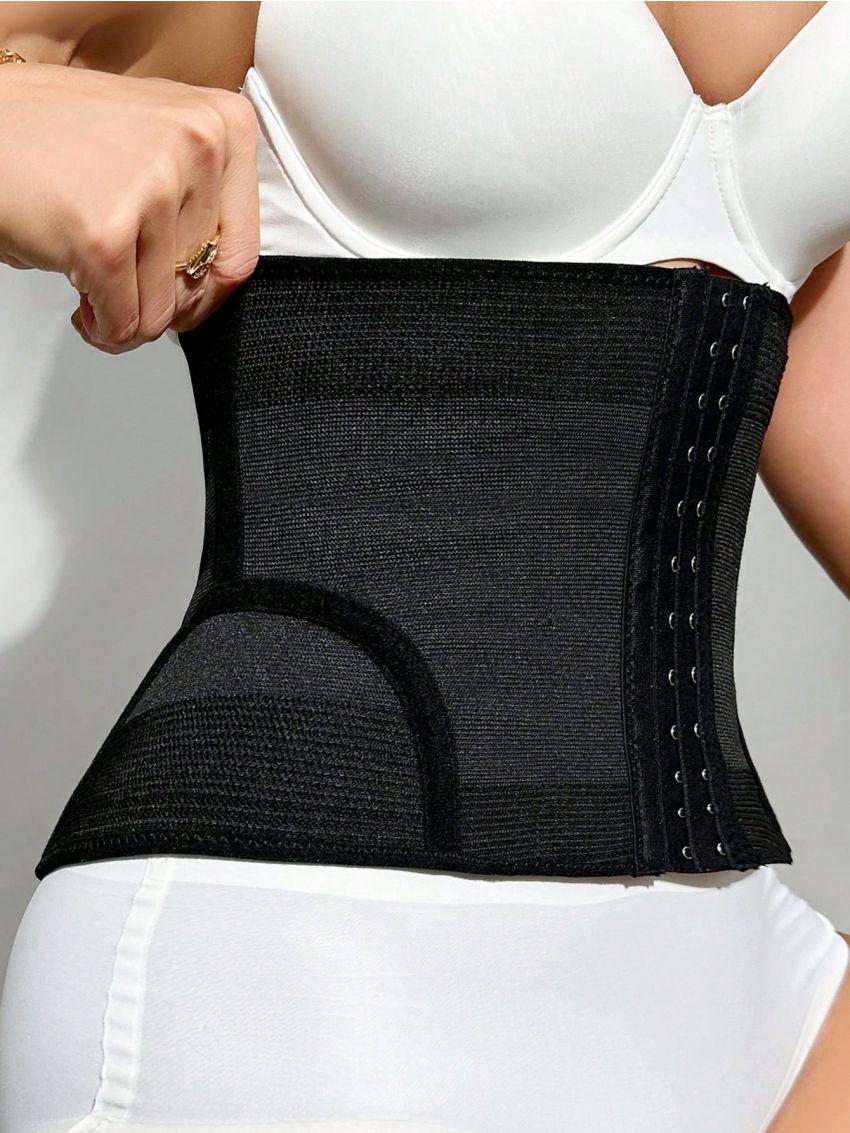 Plus Size Triple Buckle Waist Cincher