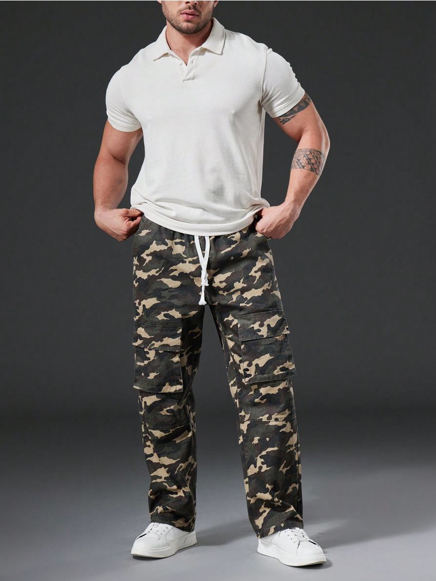 Men Plus Camo Print Drawstring Waist Cargo Jeans