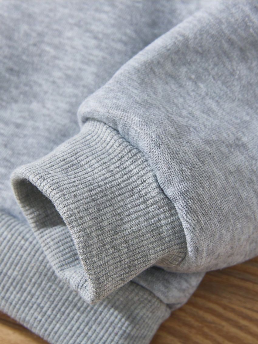 SHEIN Young Girl Letter & Figure Graphic Thermal Lined Sweatshirt