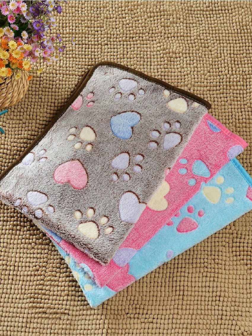 1pc Random Color Pet Blanket, Thick Flannel With Paw Prints, All Seasons Cat And Dog Blanket