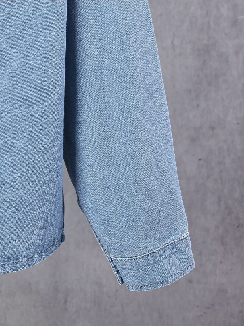 Teen Boy Light Blue Outdoor Simple Denim Jacket With Washed Design