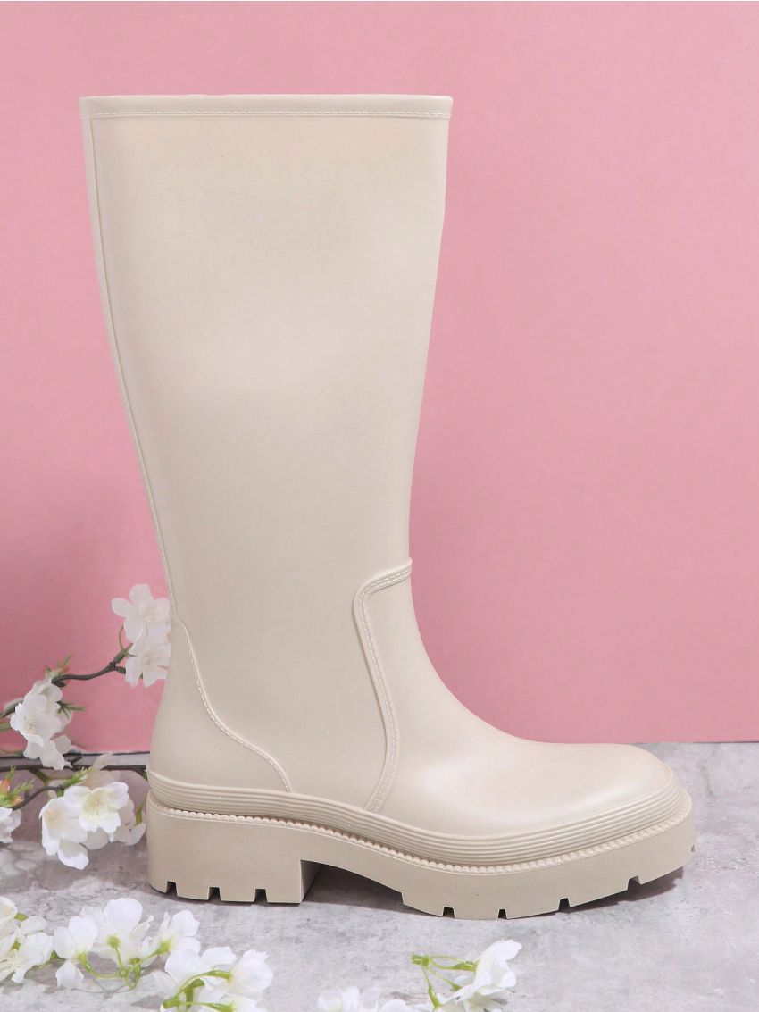 Minimalist Slip On Classic Boots