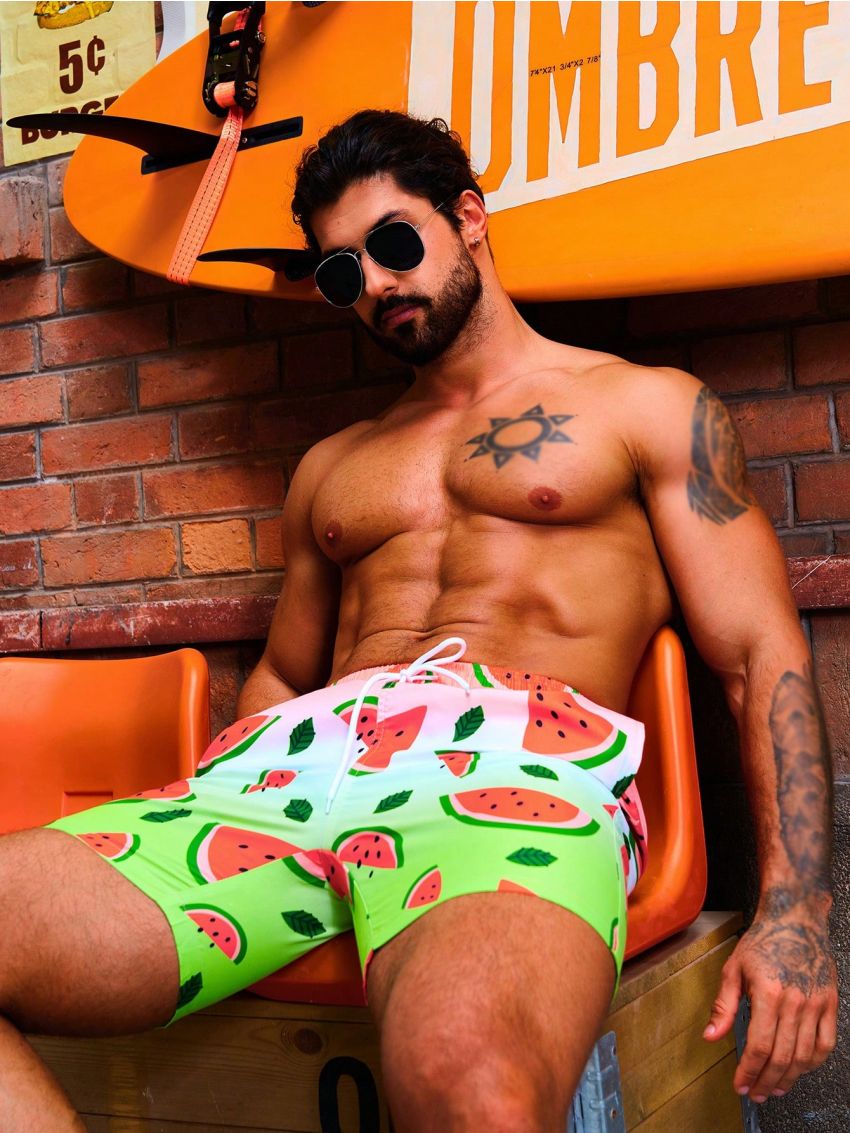 SHEIN Men'S Watermelon Print Drawstring Beach Shorts