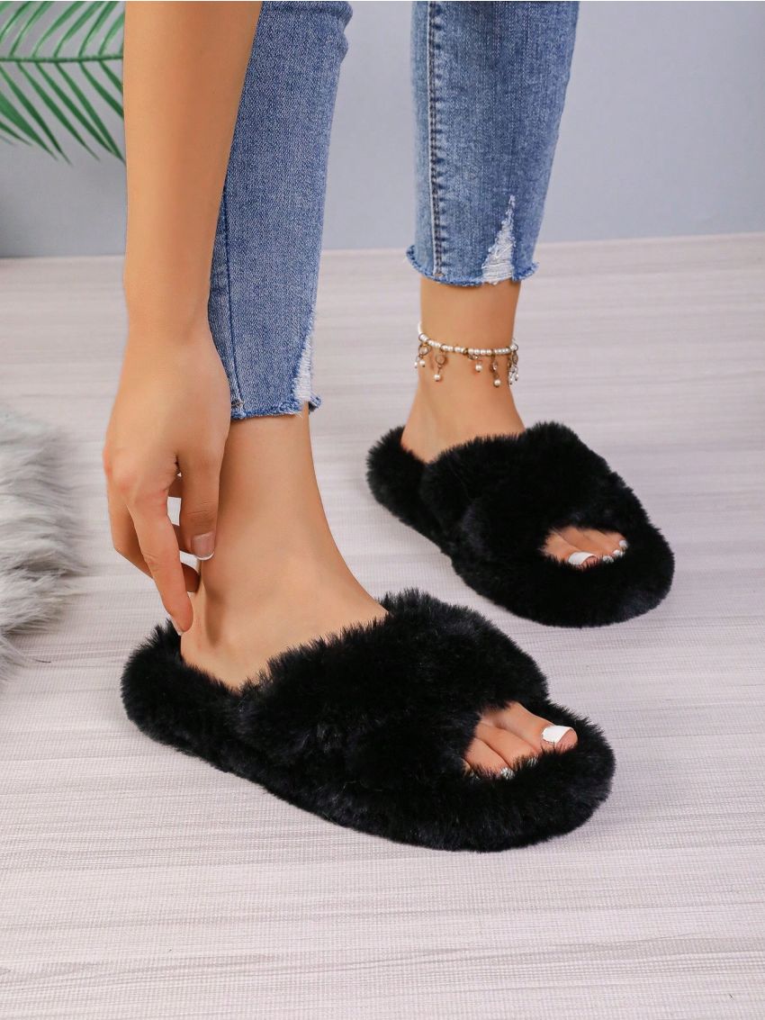 Women's Fashionable Furry Home Slippers