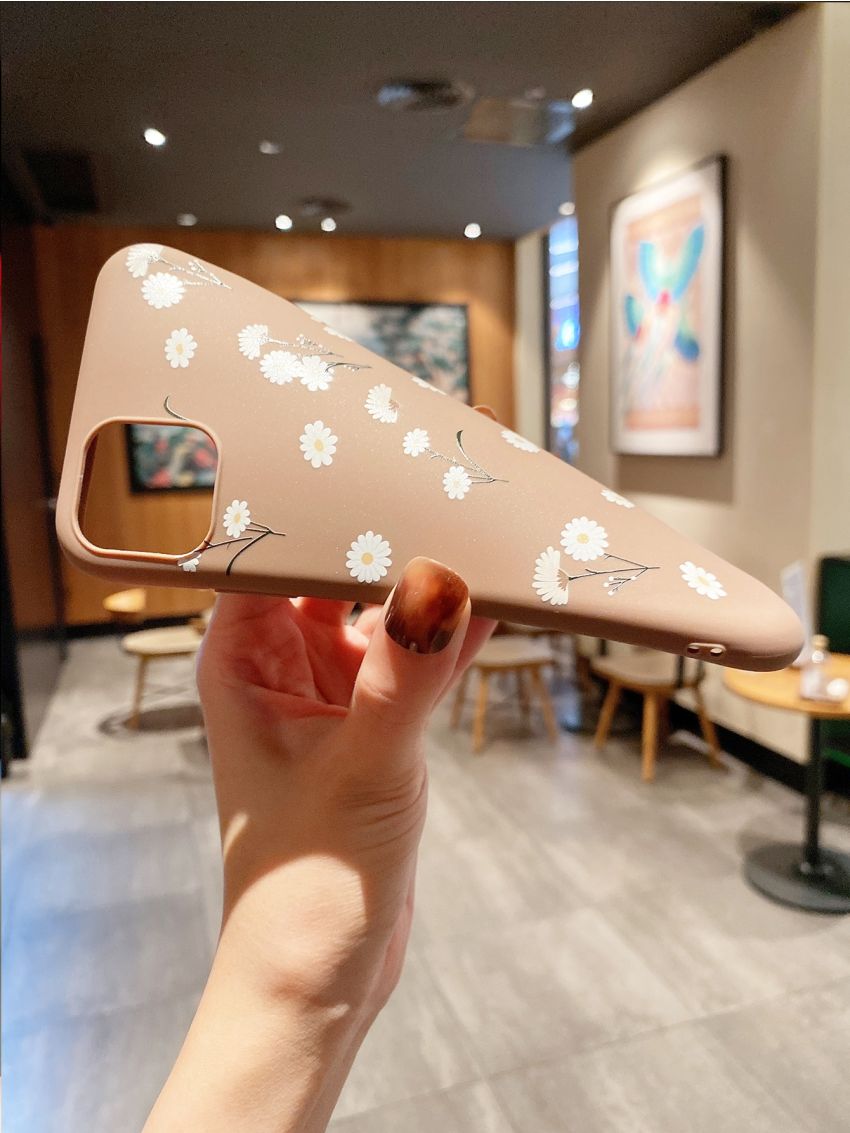 Daisy Painted Phone Case