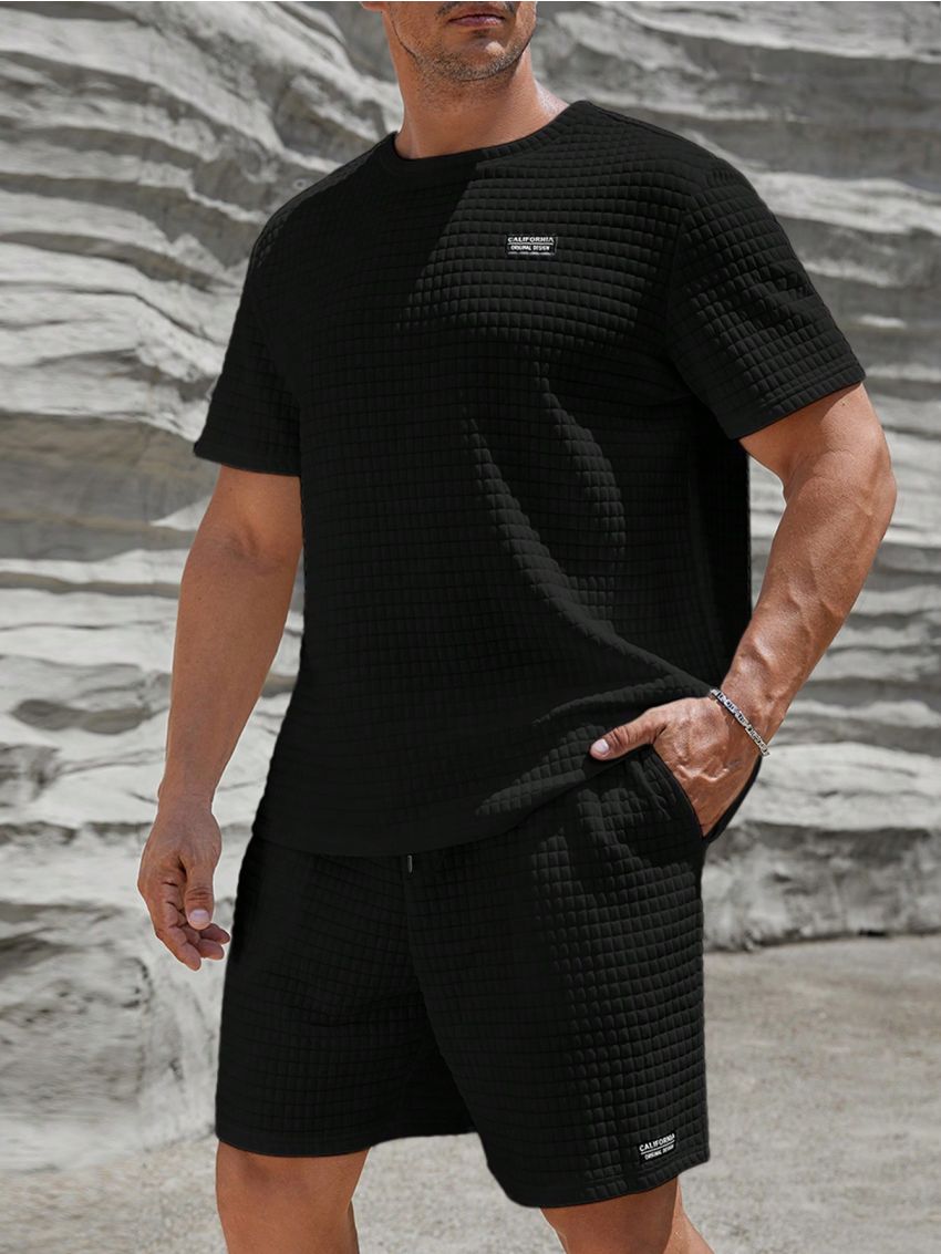 Manfinity Homme Men'S Plus Size Letter Patched Short Sleeve T-Shirt And Drawstring Waist Knit Shorts Two Piece Set