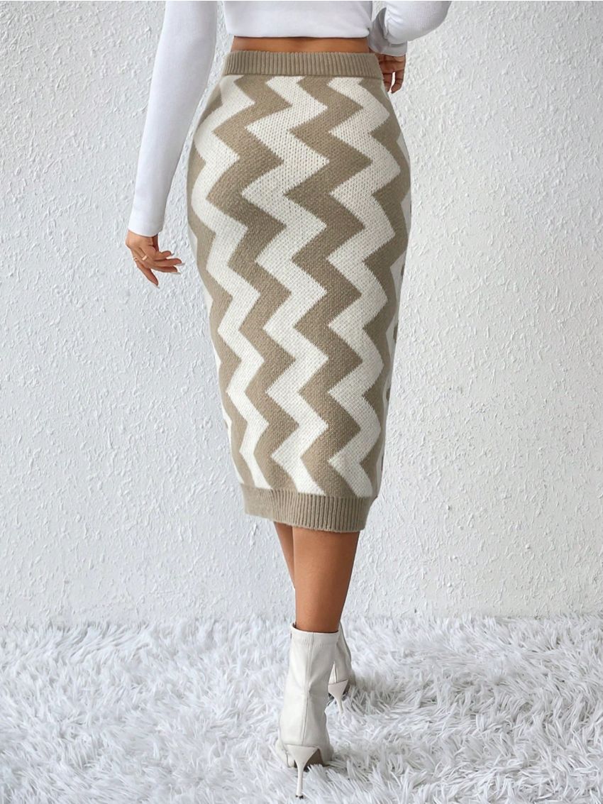 SHEIN Essnce Chevron Pattern Knit Skirt