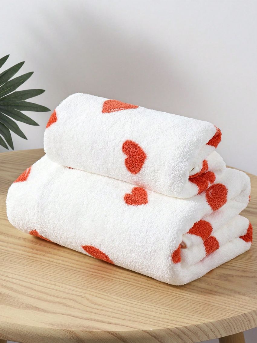 Coral Fleece Soft & Comfortable Absorbent Non-shedding Quick-drying Red Heart-shaped Pattern