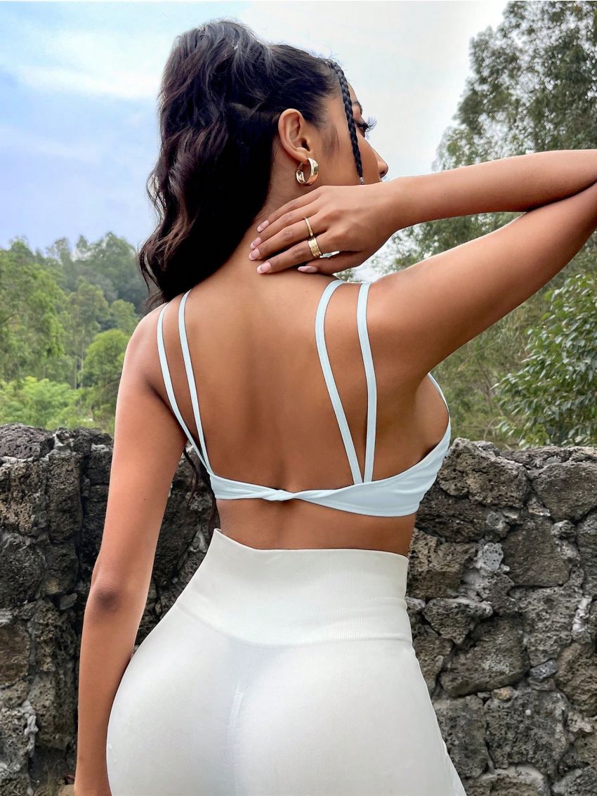Twist Backless Sports Bra