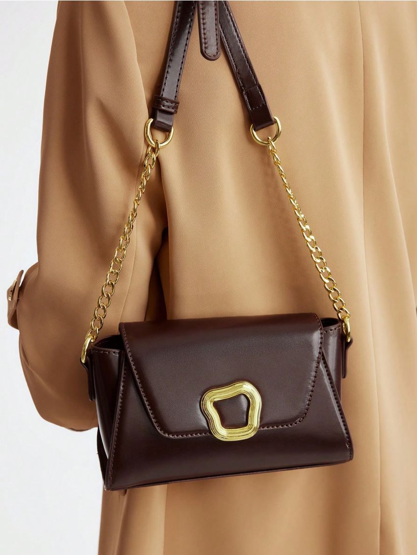 MOTF PREMIUM METAL GEOMETRIC BUCKLE DECOR FLAP FLAP CHAIN STRAP CROSSBODY