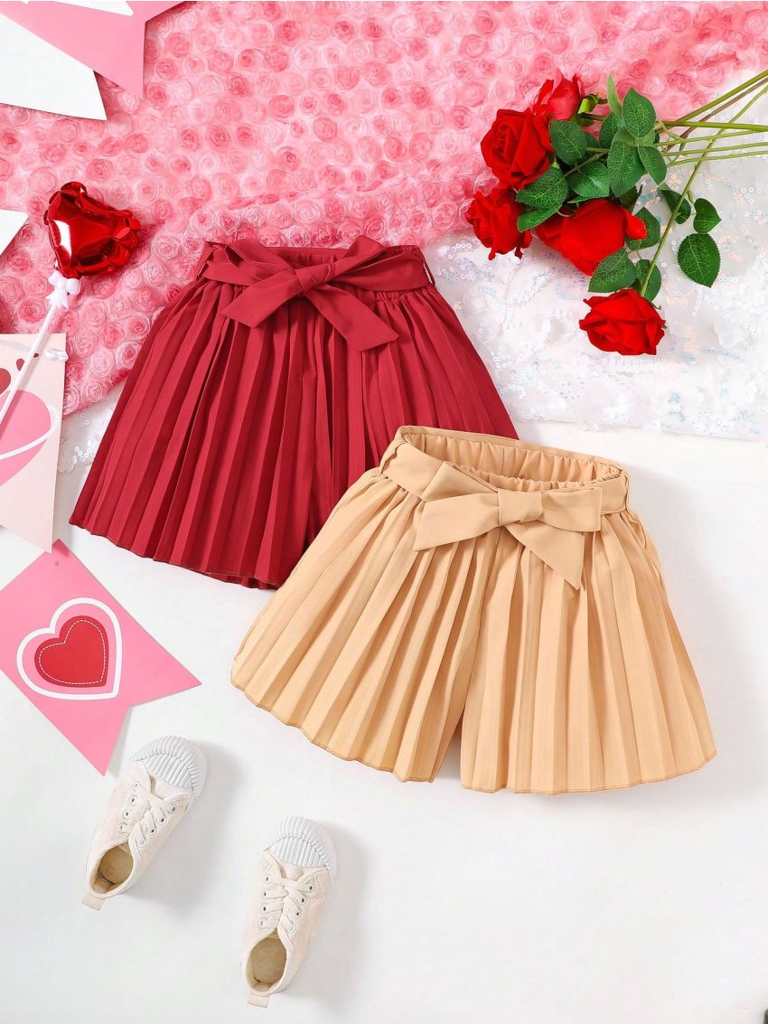 SHEIN Kids EVRYDAY Little Girls' Solid Color Pleated Shorts For Spring And Autumn