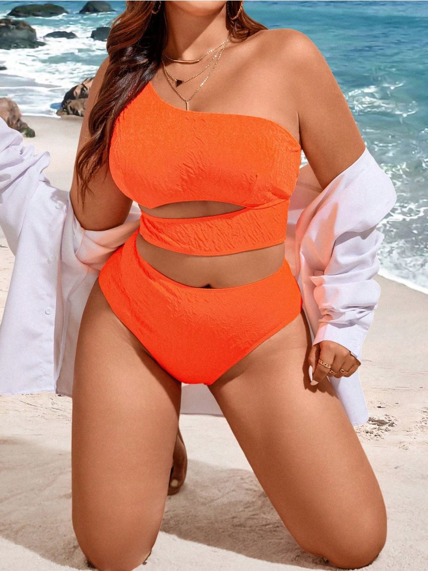 SHEIN Swim Basics Plus Size Monochrome Asymmetric Neckline Bikini Top And Swimsuit Set With Swim Shorts